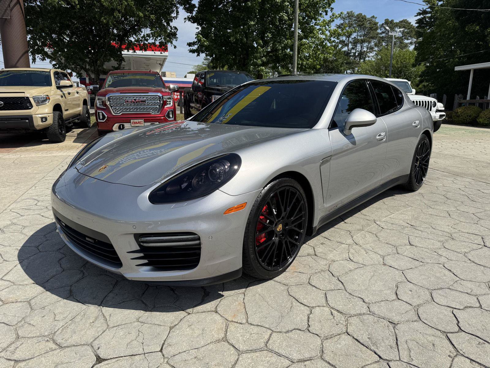 Used 2016 Porsche Panamera GTS w/ Premium Package AWD/4WD image 10