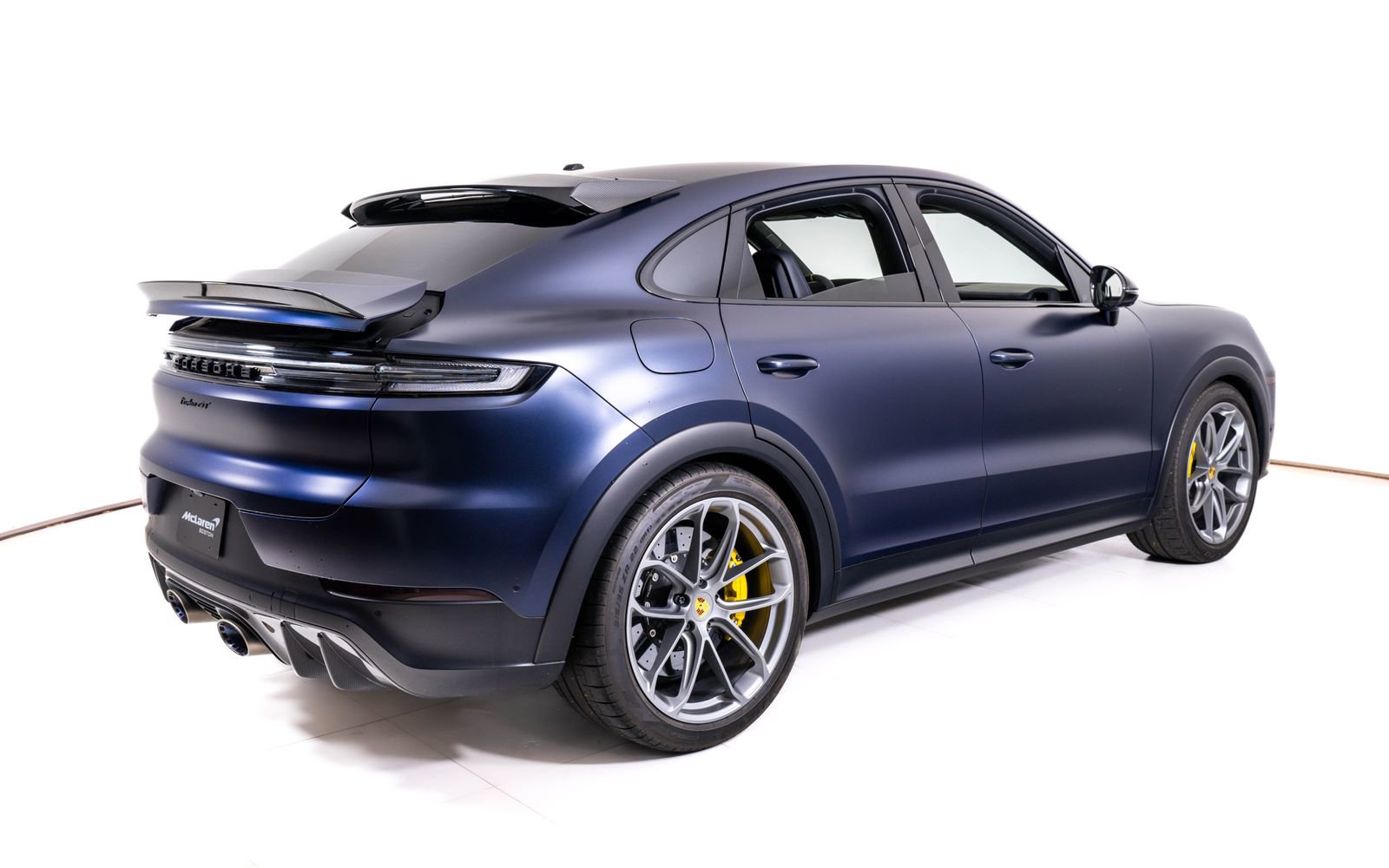 Used 2024 Porsche Cayenne Turbo GT AWD/4WD image 6