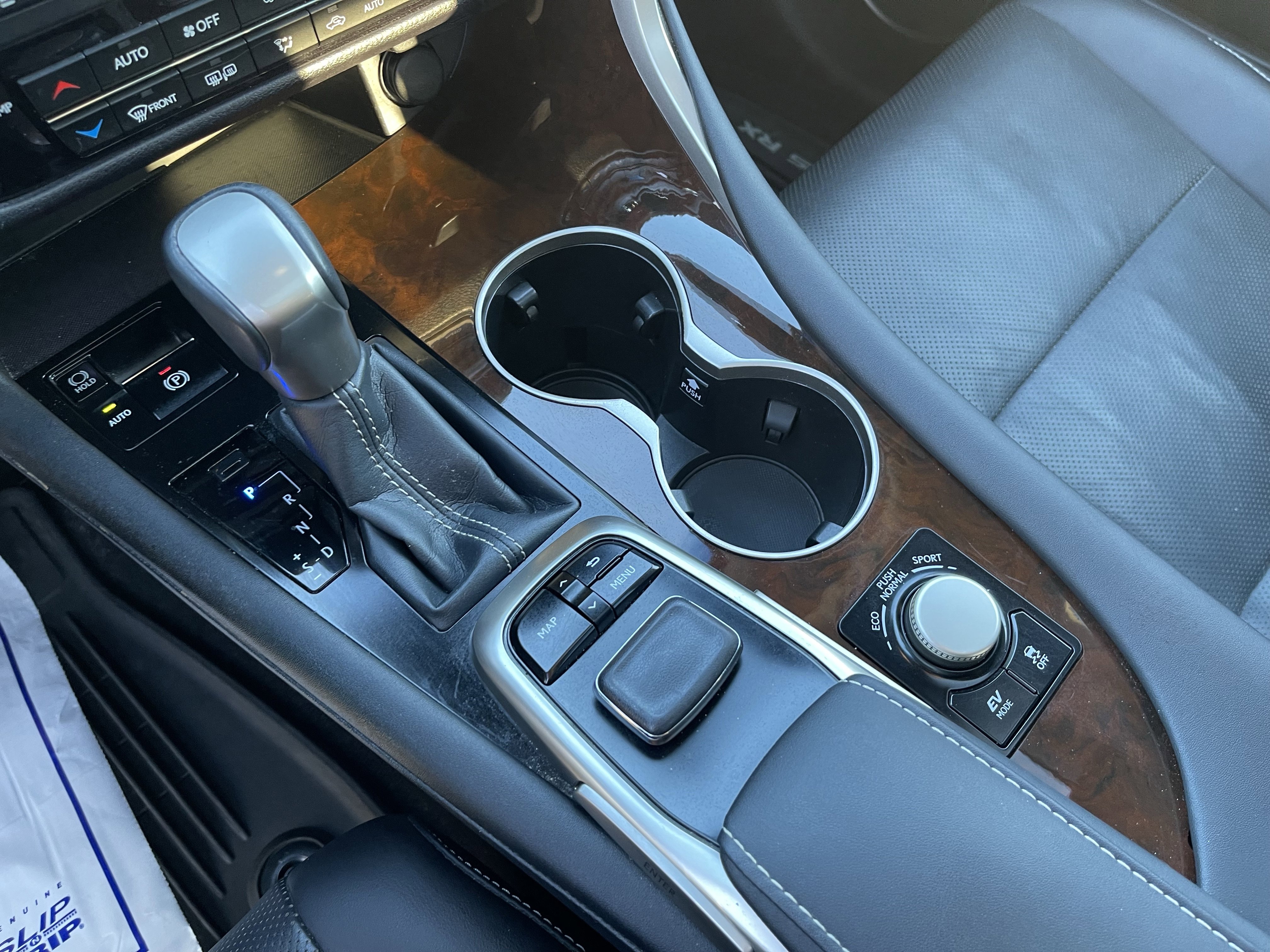 Used 2018 Lexus RX 450h AWD w/ Premium Package image 14