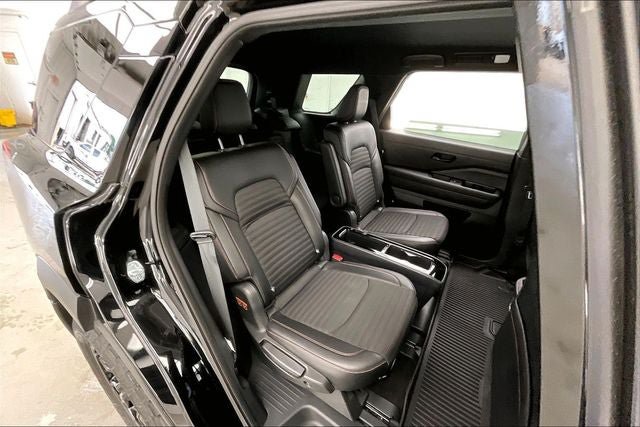 Used 2024 Nissan Pathfinder Rock Creek AWD/4WD image 18