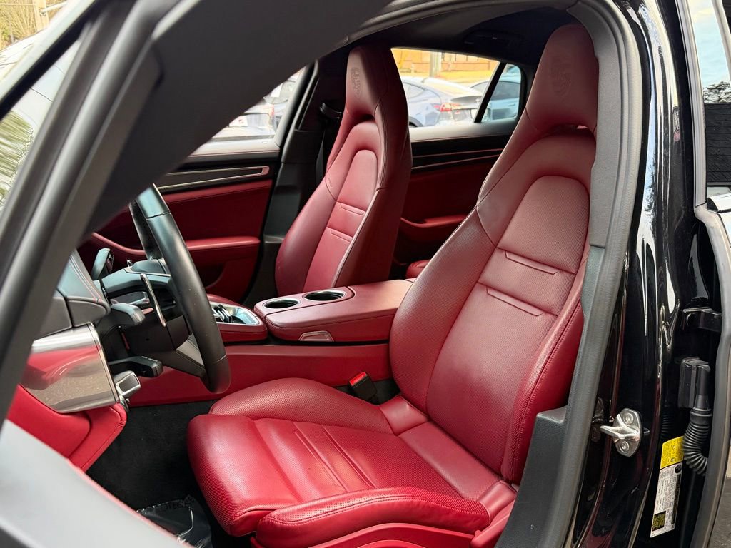 Used 2023 Porsche Panamera Platinum Edition image 26
