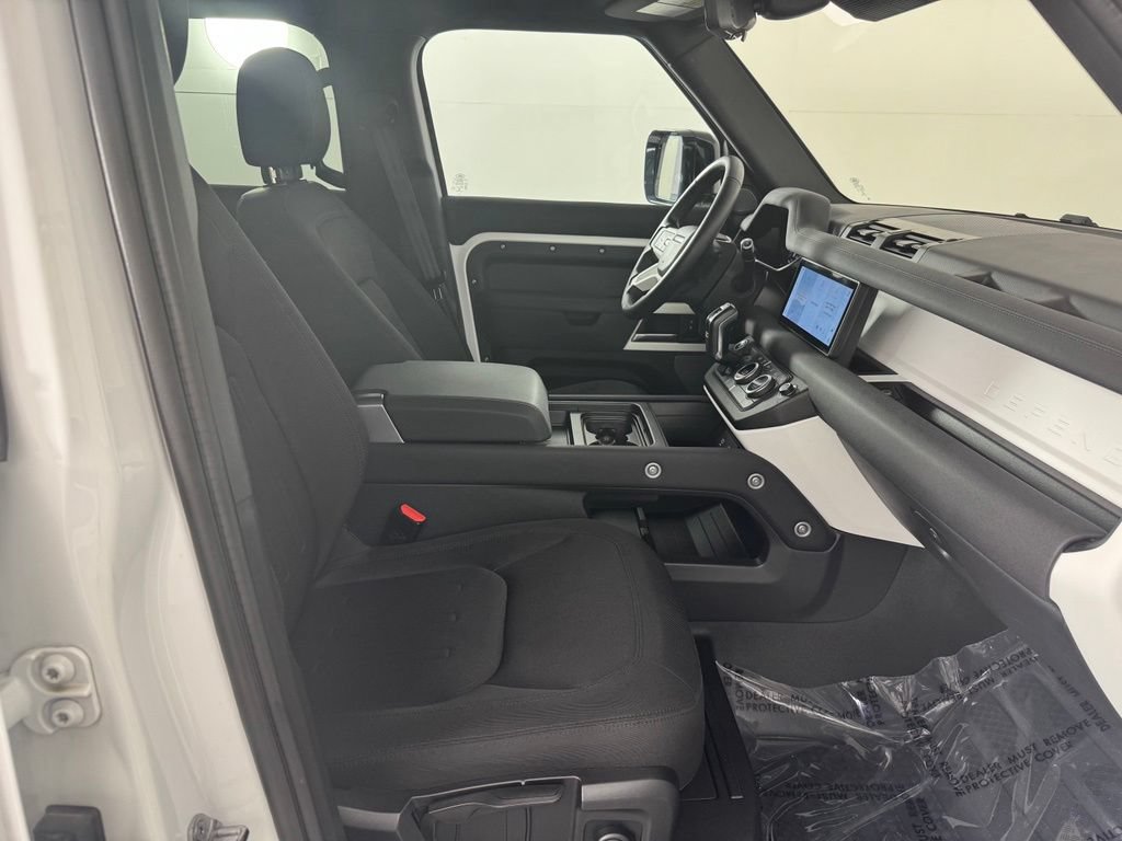 Used 2022 Land Rover Defender 110 AWD/4WD image 25