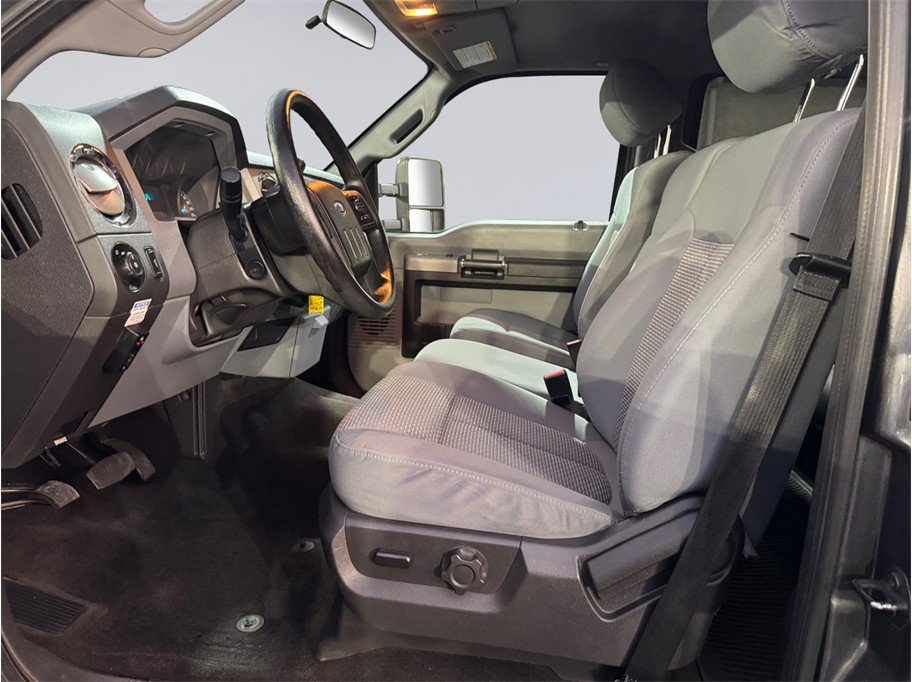 Used 2016 Ford F550 2WD Crew Cab Super Duty image 8