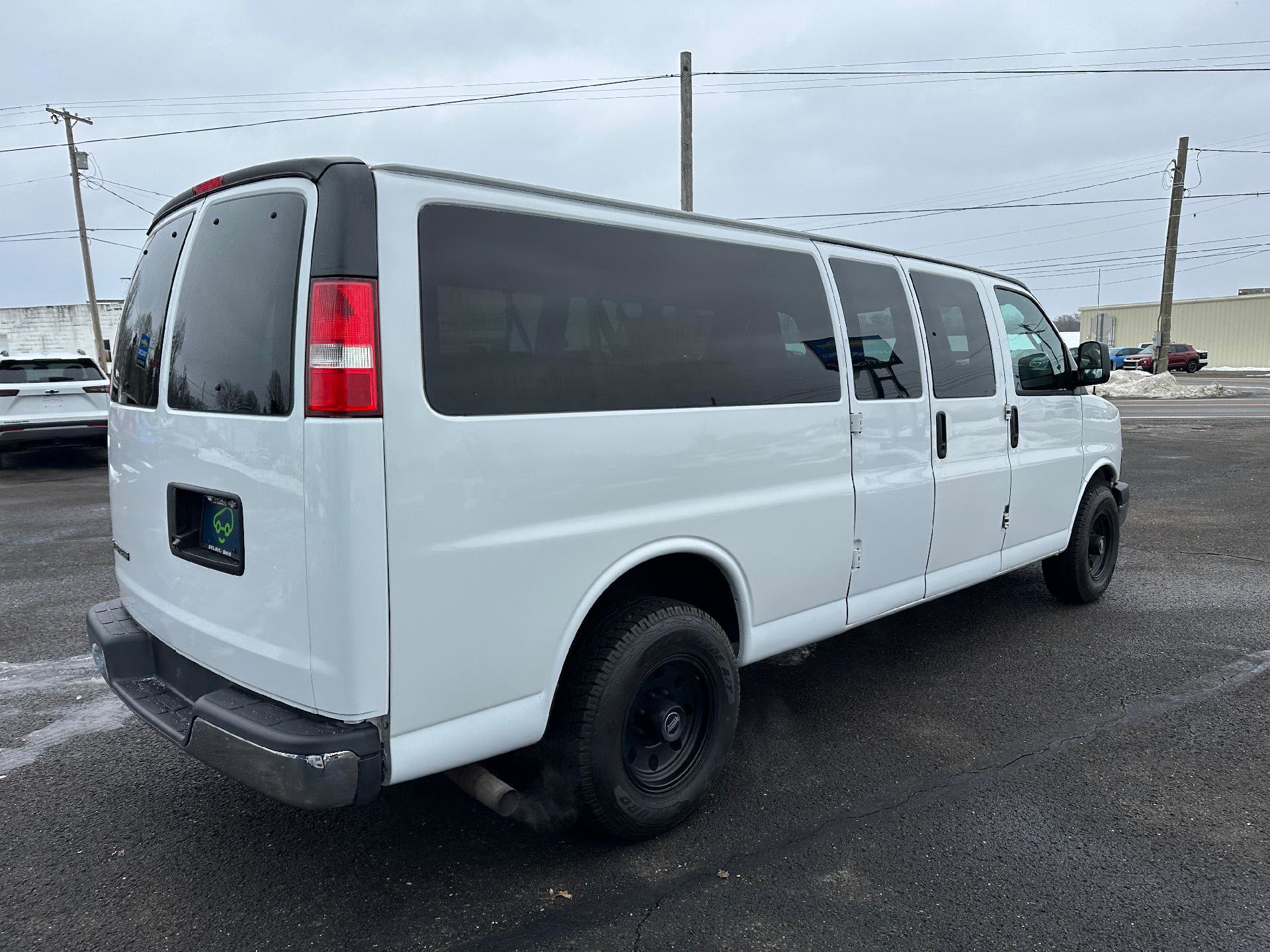 Certified 2016 Chevrolet Express 3500 LT w/ LT Preferred Equipment Group image 3