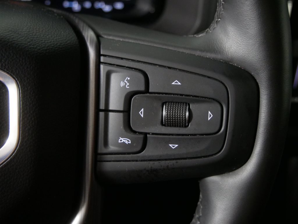 Used 2024 GMC Yukon Denali Ultimate AWD/4WD image 24