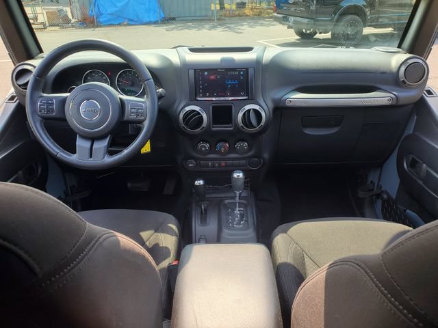 Used 2015 Jeep Wrangler Sport AWD/4WD image 7