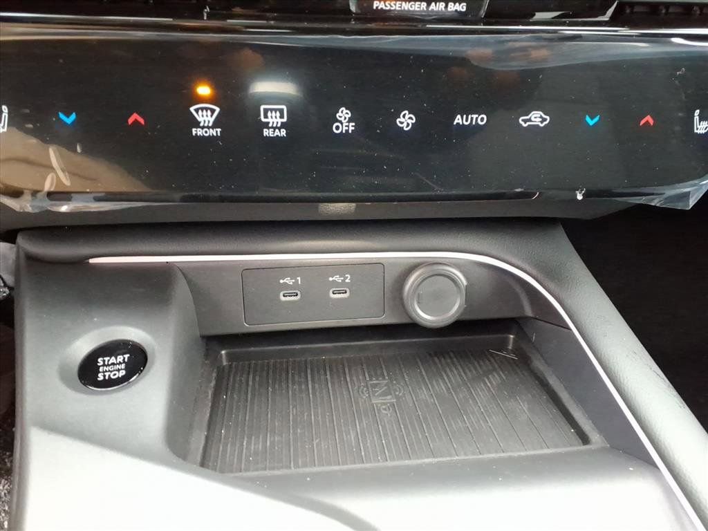 New 2026 Nissan Sentra SR image 13