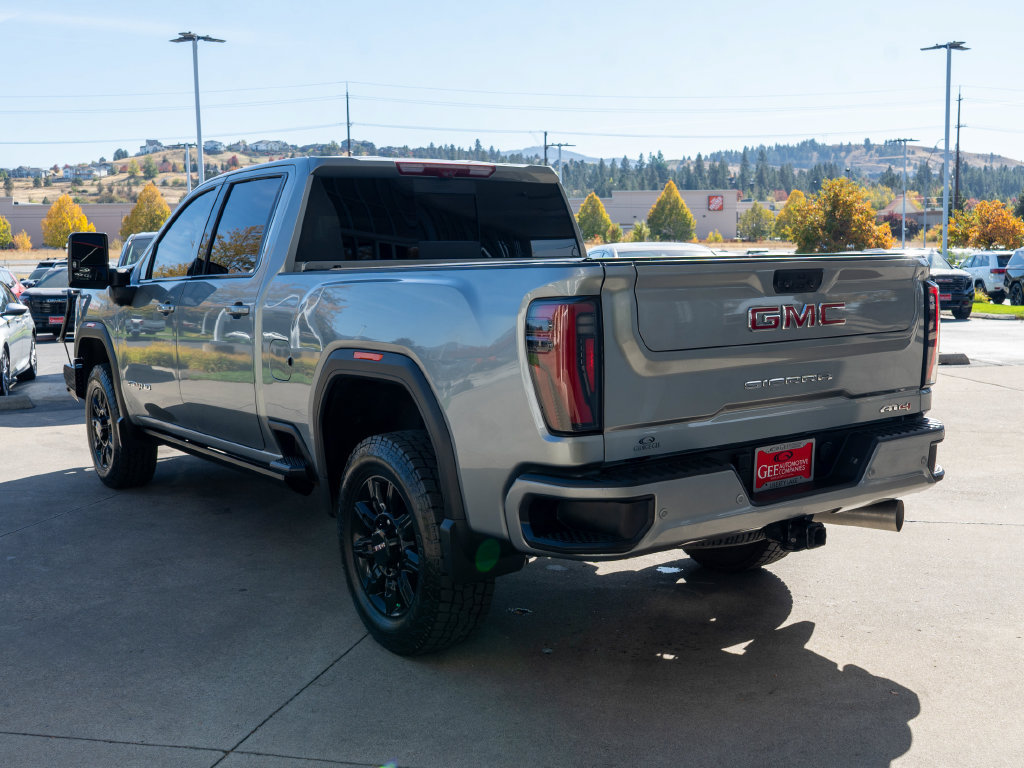 Used 2024 GMC Sierra 2500 AT4 w/ AT4 Premium Plus Package AWD/4WD image 5