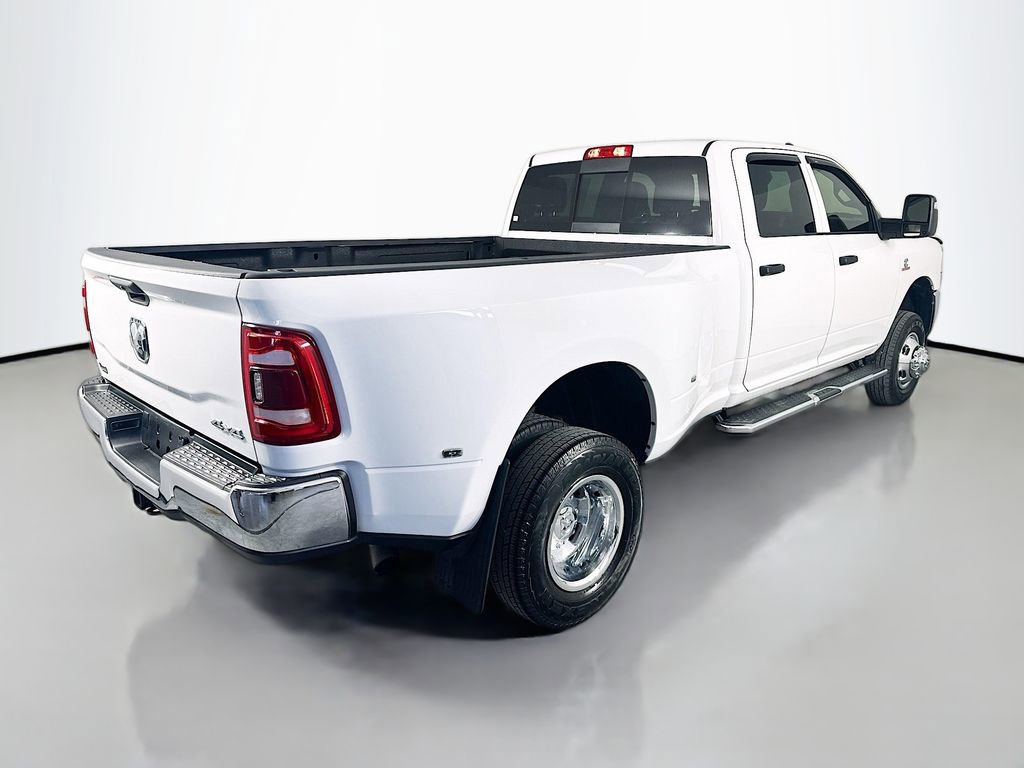 Used 2024 RAM 3500 Tradesman w/ Chrome Appearance Group image 7