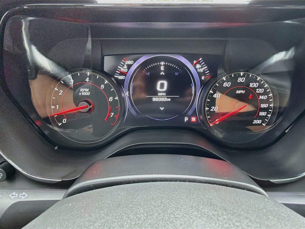 Used 2020 Chevrolet Camaro SS RWD image 35