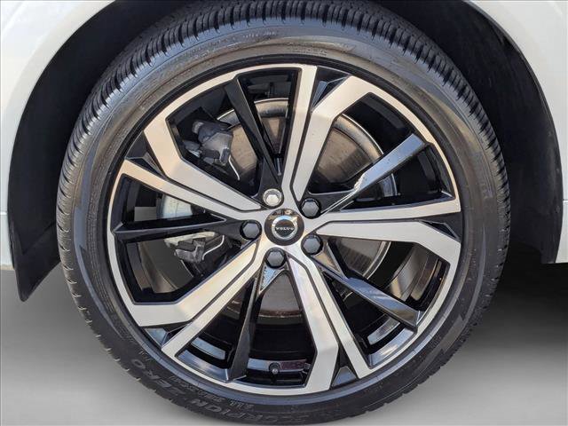 Used 2023 Volvo XC60 T8 Ultimate w/ Protection Package Premier image 24