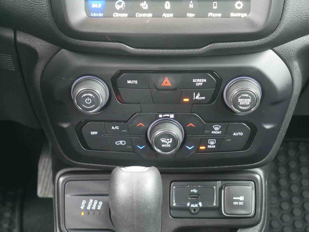 Used 2022 Jeep Renegade Latitude w/ Convenience Group image 8