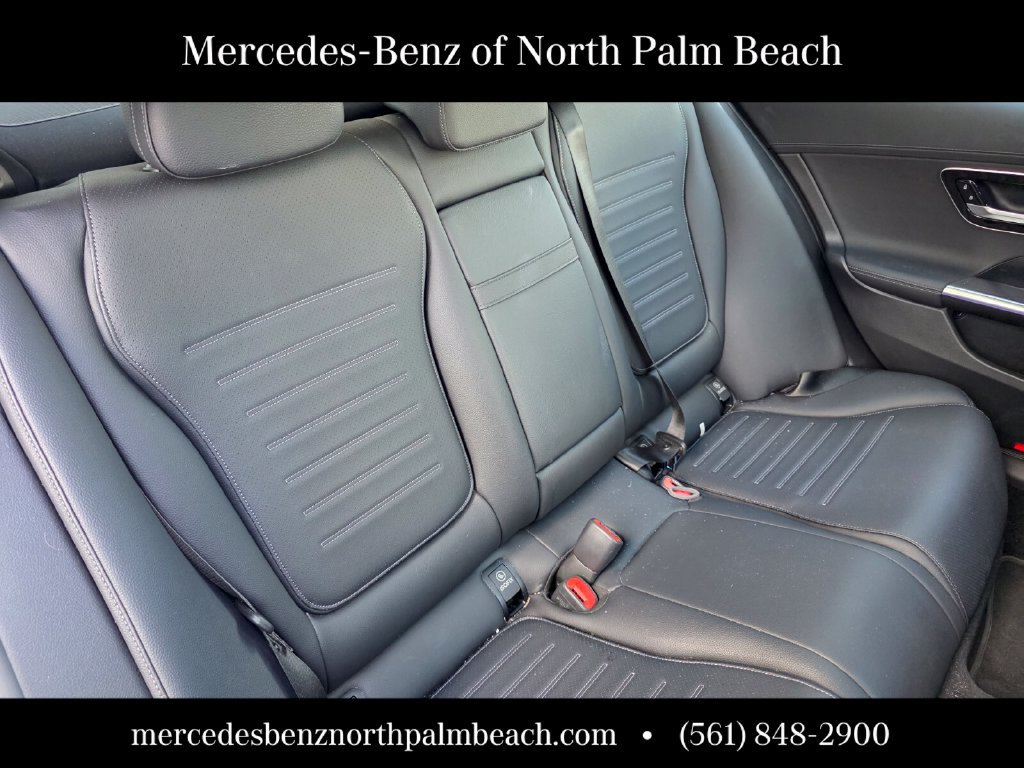 Used 2023 Mercedes-Benz C 300 4MATIC Sedan image 25