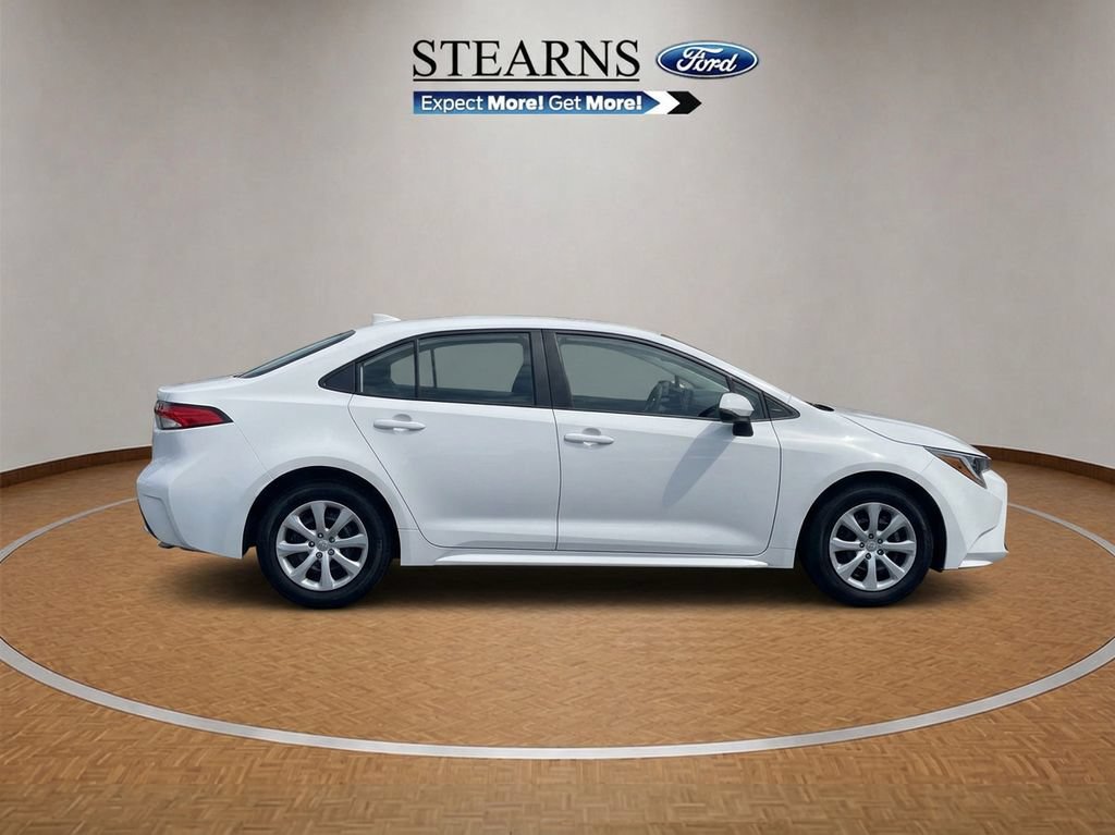 Used 2024 Toyota Corolla LE FWD image 4