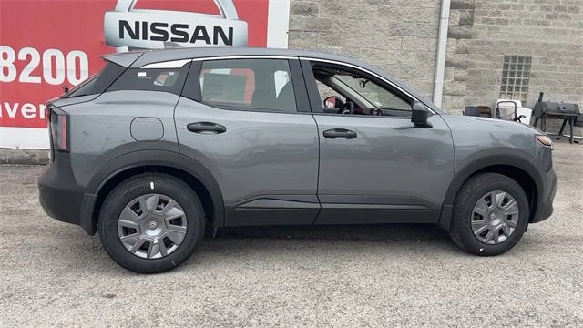 Used 2025 Nissan Kicks S image 3