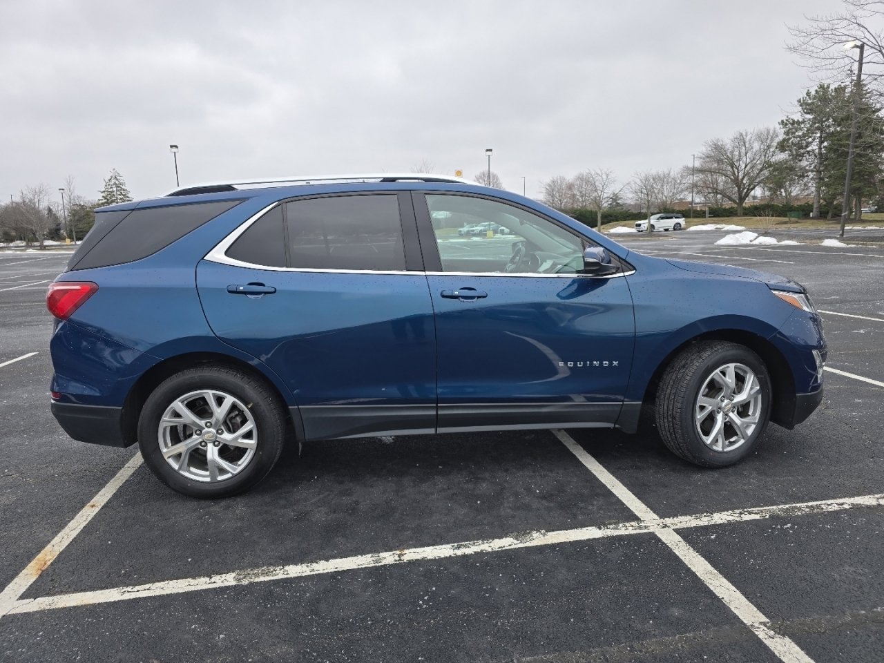 Used 2019 Chevrolet Equinox LT image 18