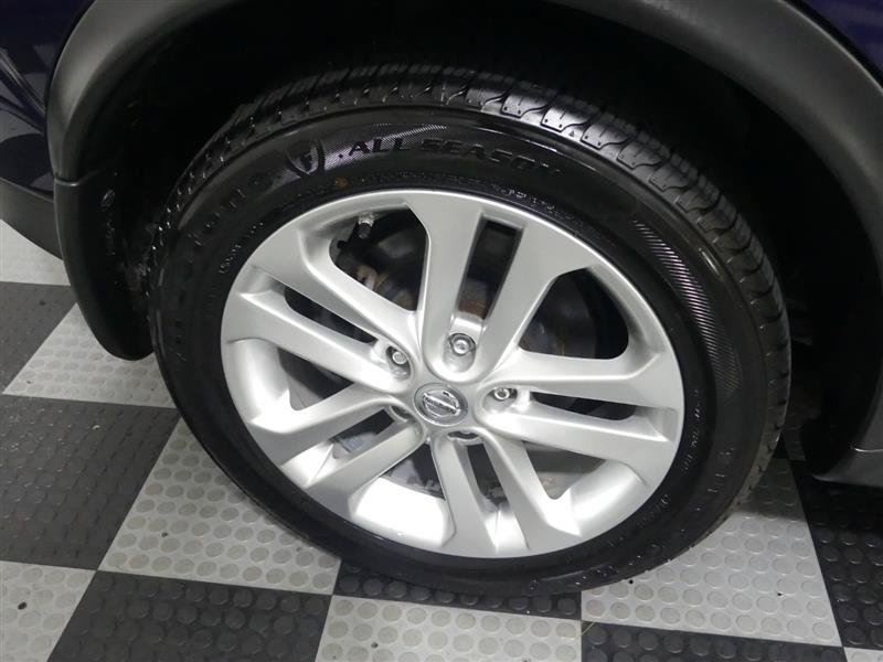 Used 2016 Nissan Juke SL AWD/4WD image 16