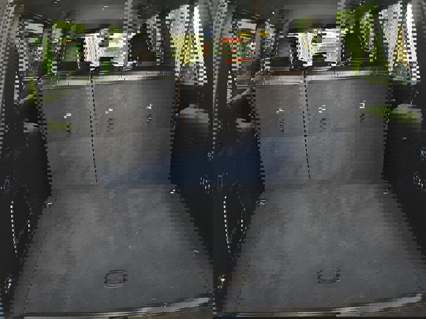 Used 2023 Jeep Wagoneer L Series II image 17