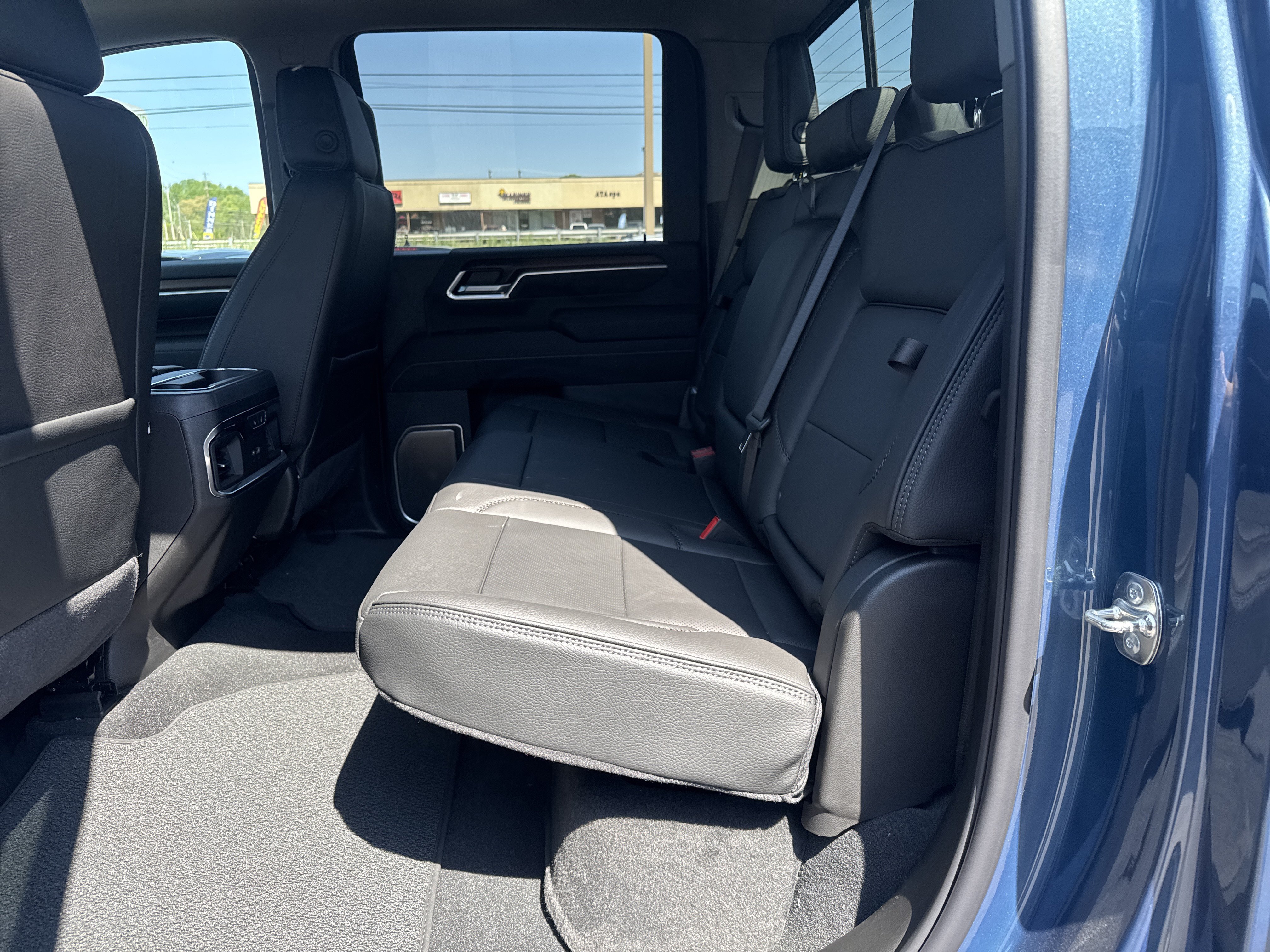 New 2026 GMC Sierra 2500 Denali w/ Denali Reserve Package AWD/4WD image 13
