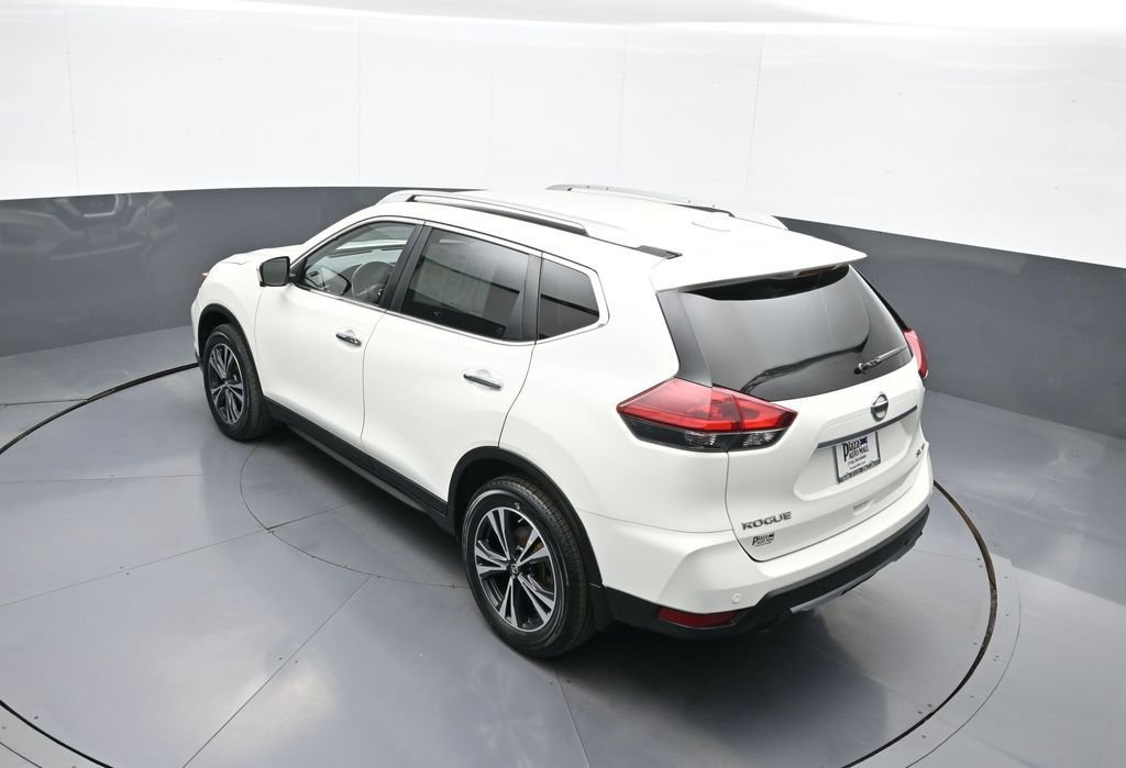 Used 2019 Nissan Rogue SV w/ Premium Package image 39