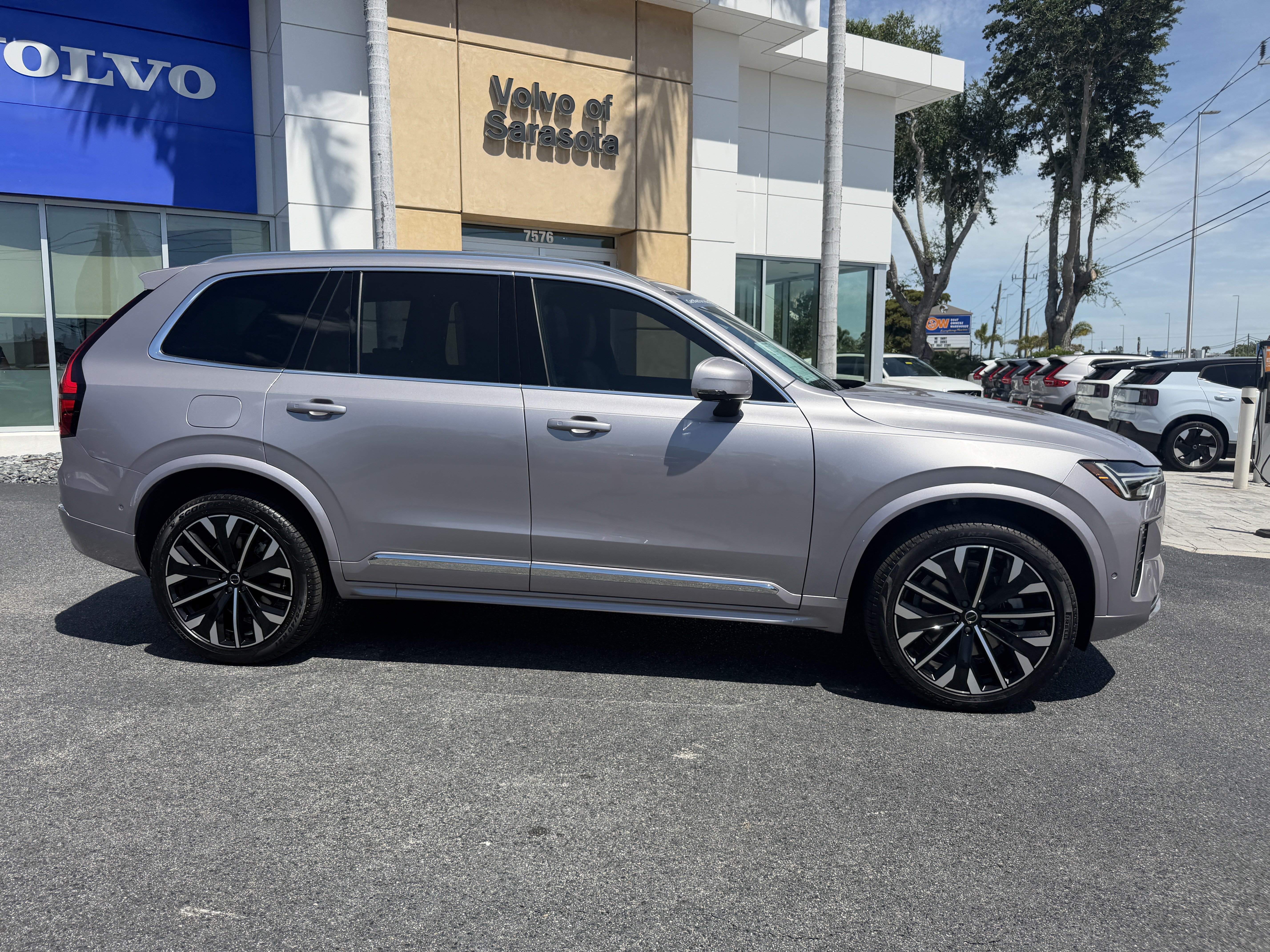 Certified 2026 Volvo XC90 B6 Ultra w/ Protection Package AWD/4WD image 2
