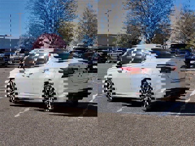 Certified 2022 Nissan Altima 2.5 SR image 3