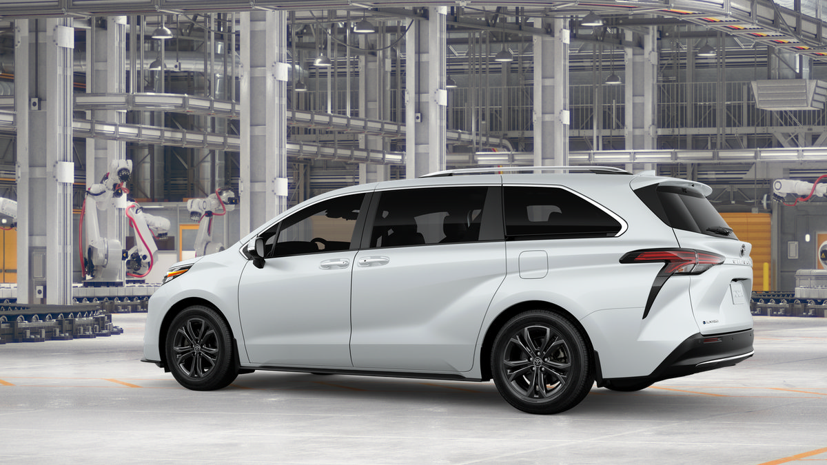 New 2026 Toyota Sienna Platinum AWD/4WD image 5