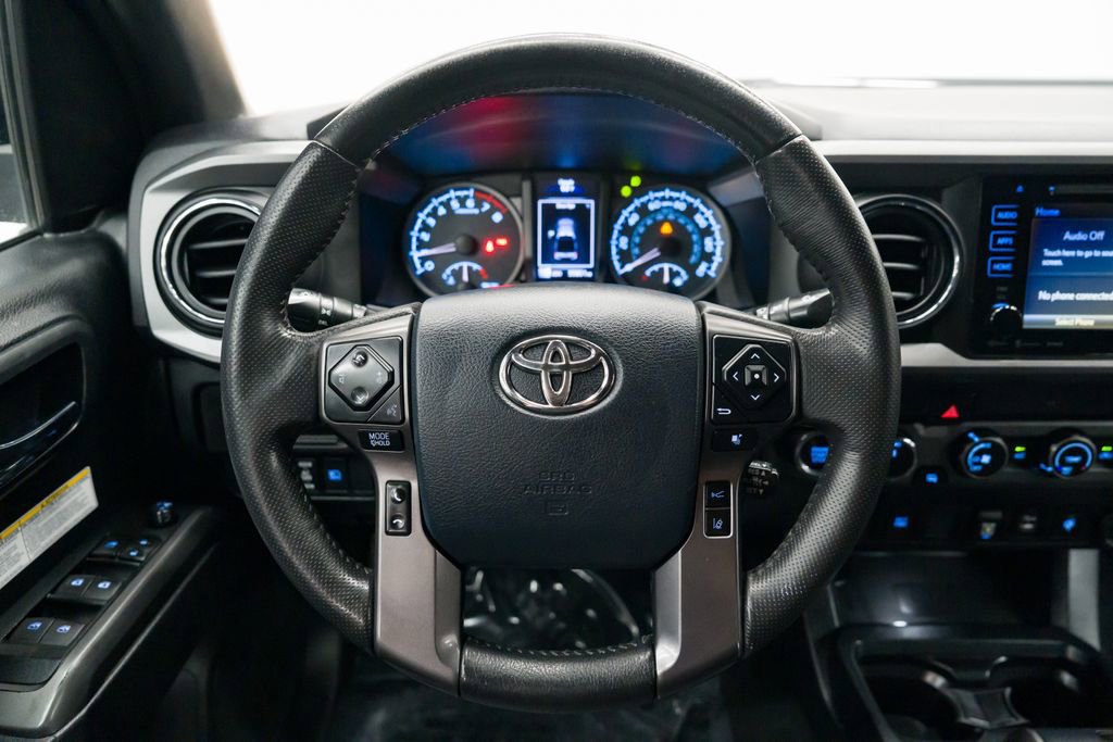 Used 2019 Toyota Tacoma TRD Off-Road image 14