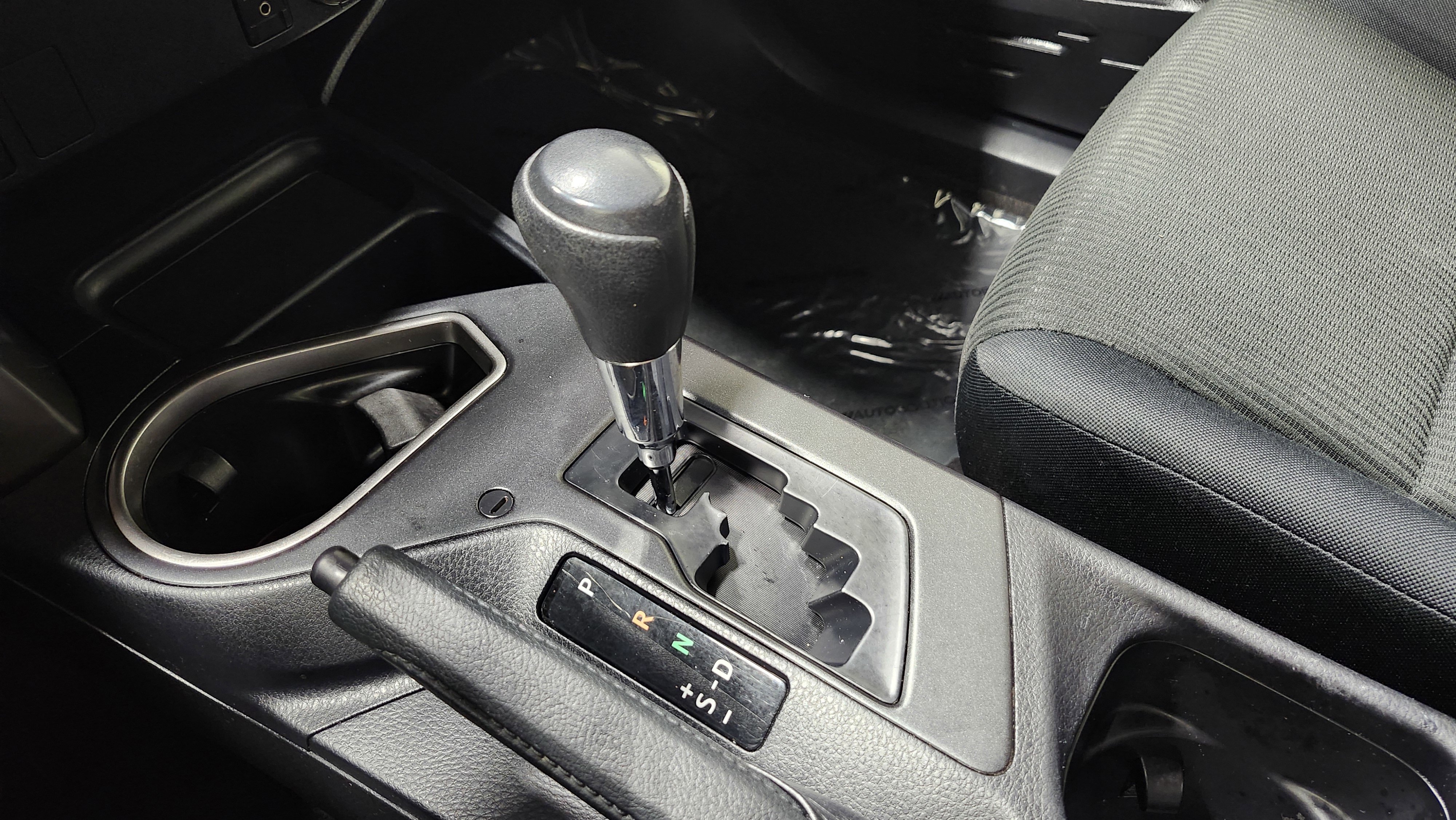 Used 2017 Toyota RAV4 LE w/ All Weather Liner Package image 29