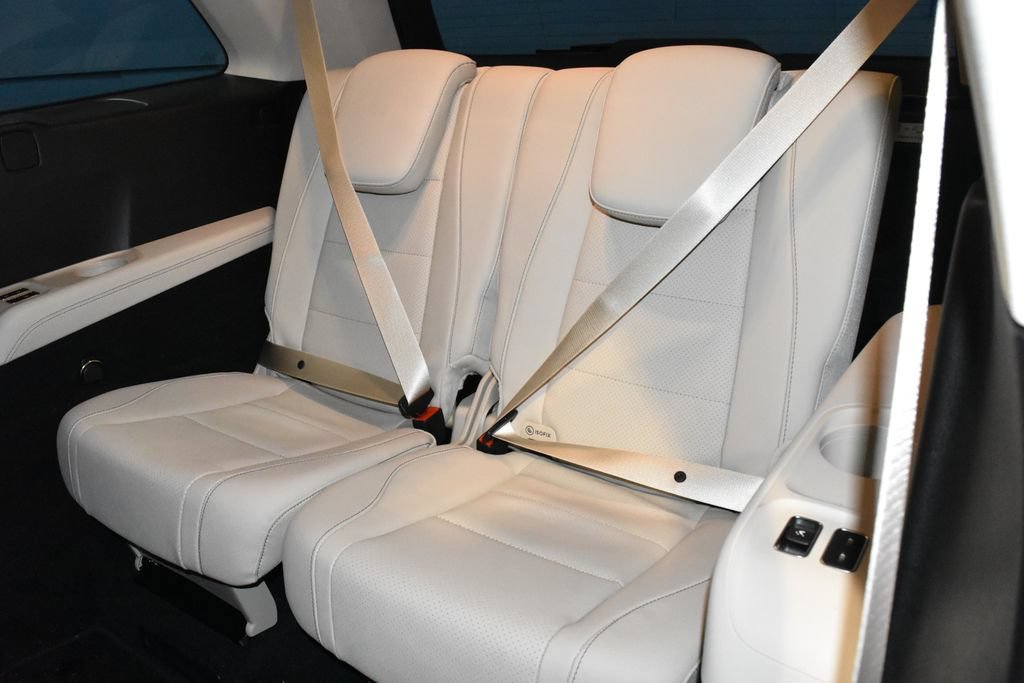 Certified 2024 Mercedes-Benz GLS 450 4MATIC image 22