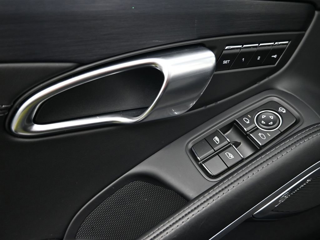 Used 2025 Porsche 718 Boxster GTS image 15