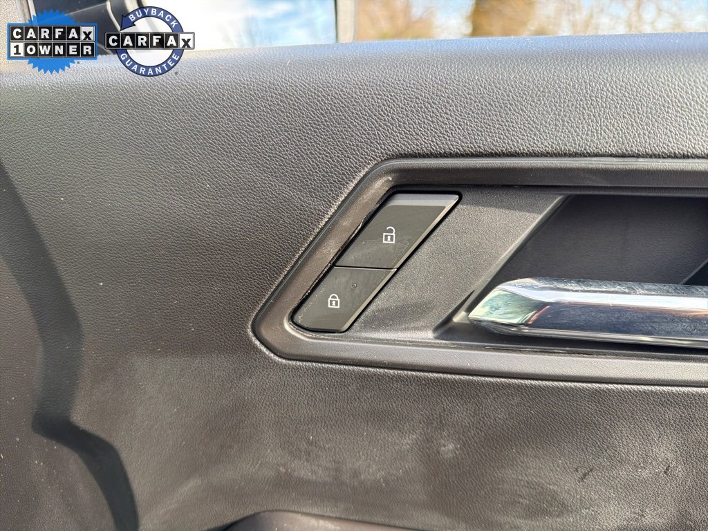 Used 2025 Chevrolet Colorado Z71 w/ Technology Package image 16