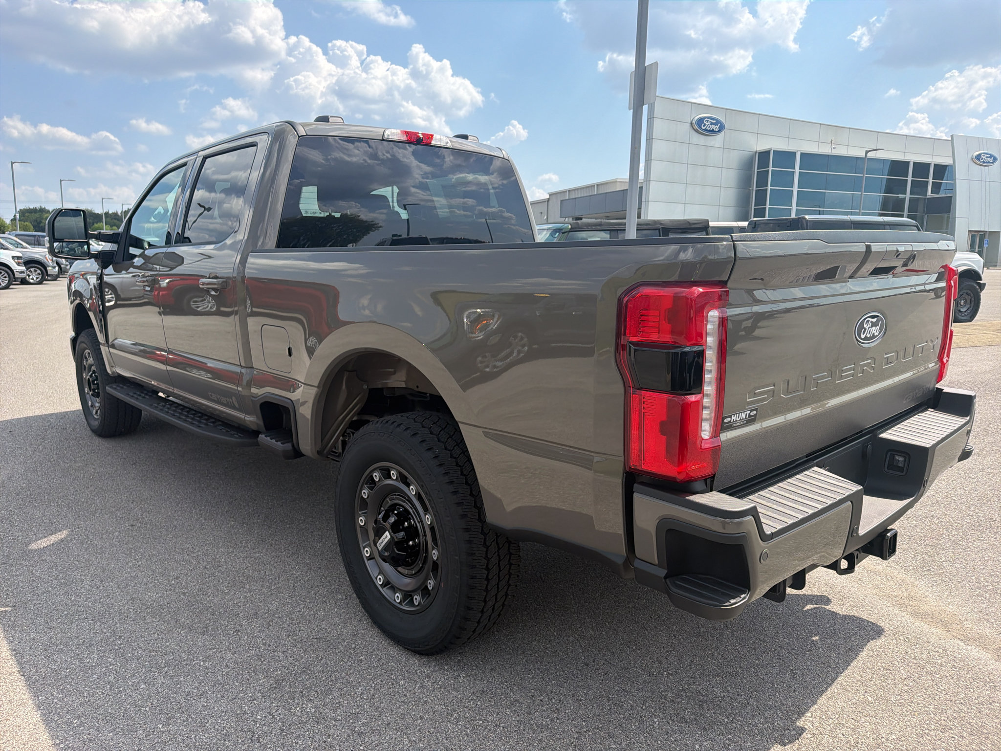 New 2027 Ford F250 XLT w/ XLT Premium Package AWD/4WD image 7