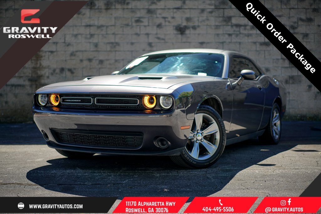 Used 2016 Dodge Challenger SXT