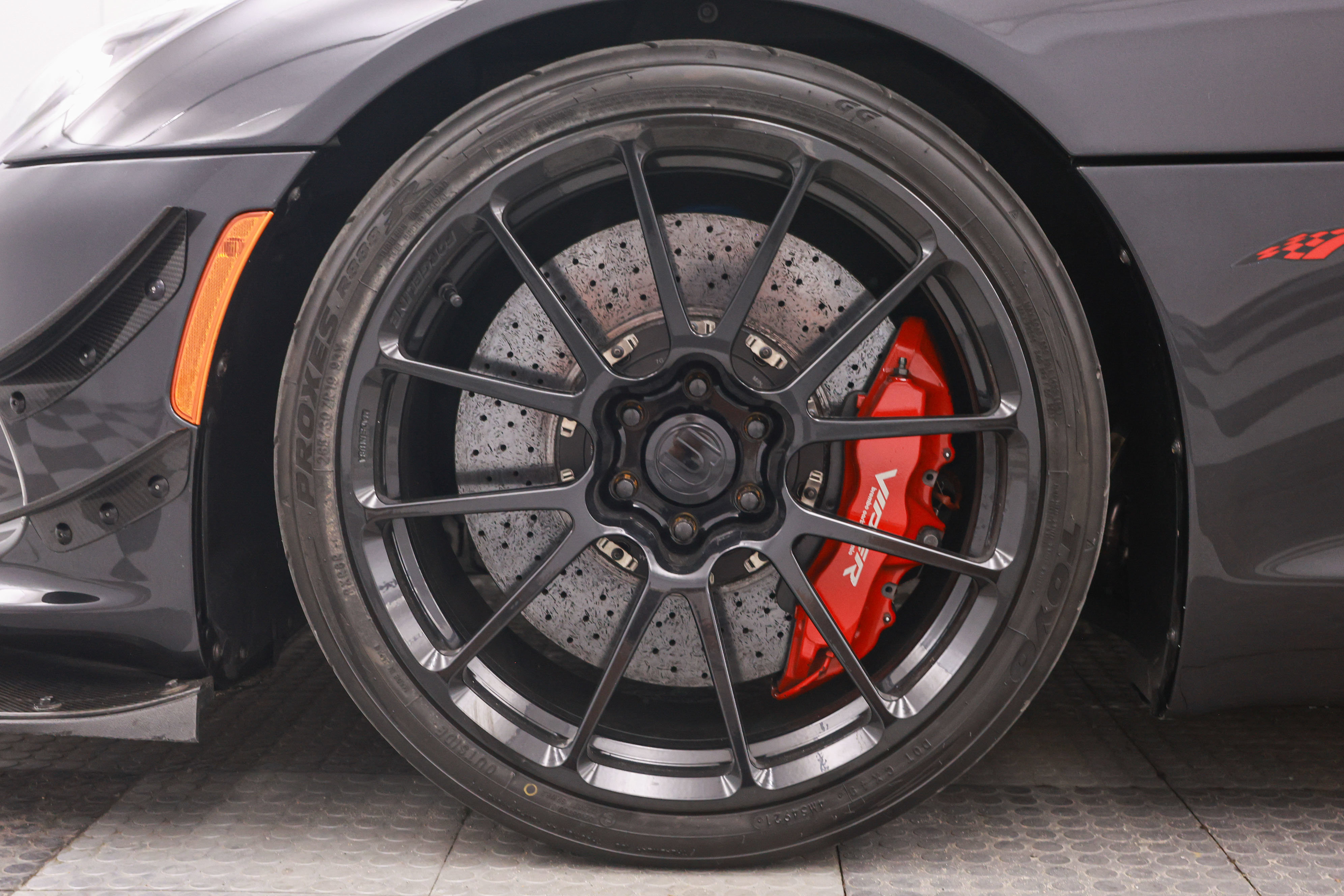 Used 2017 Dodge Viper ACR w/ Extreme Aero Package RWD image 29
