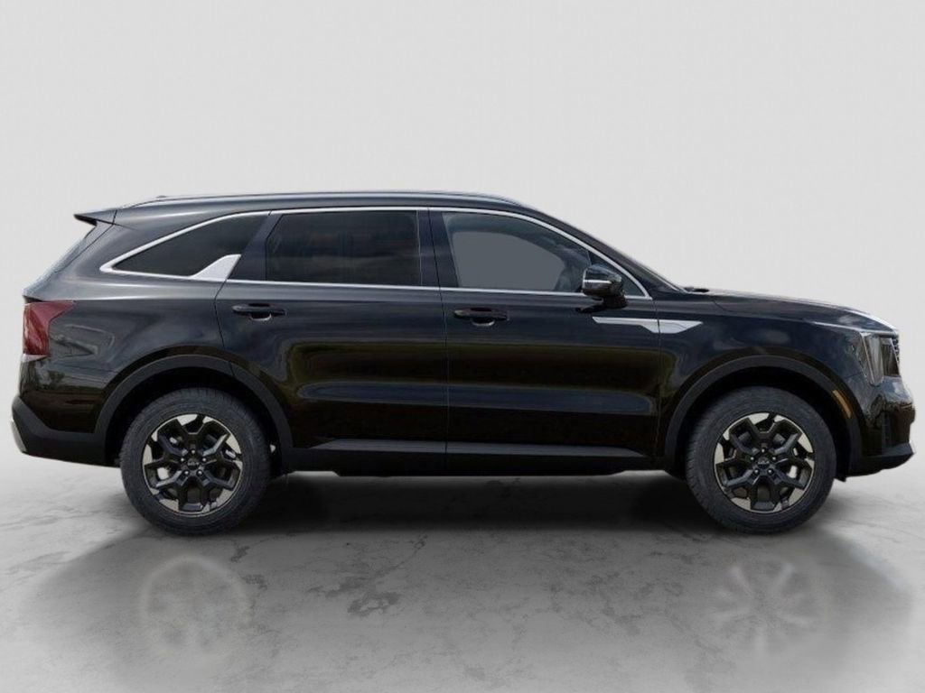 Used 2025 Kia Sorento S image 7