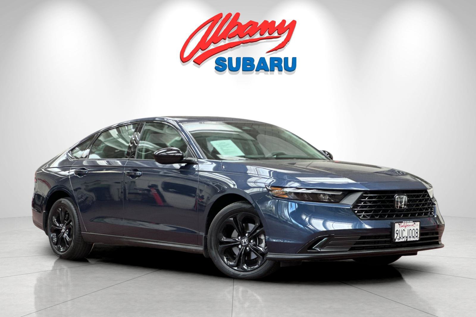 Used 2025 Honda Accord SE image 2