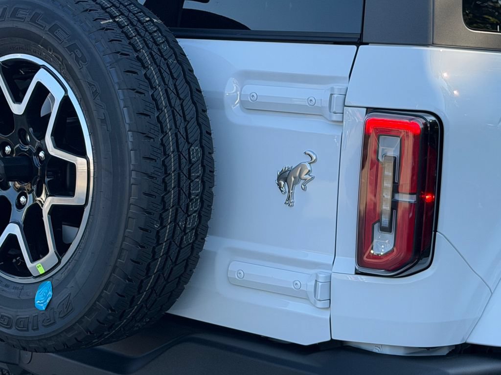 New 2026 Ford Bronco Outer Banks AWD/4WD image 6