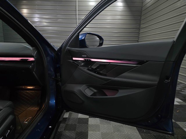 Used 2026 BMW i5 eDrive40 w/ M Sport Package image 33