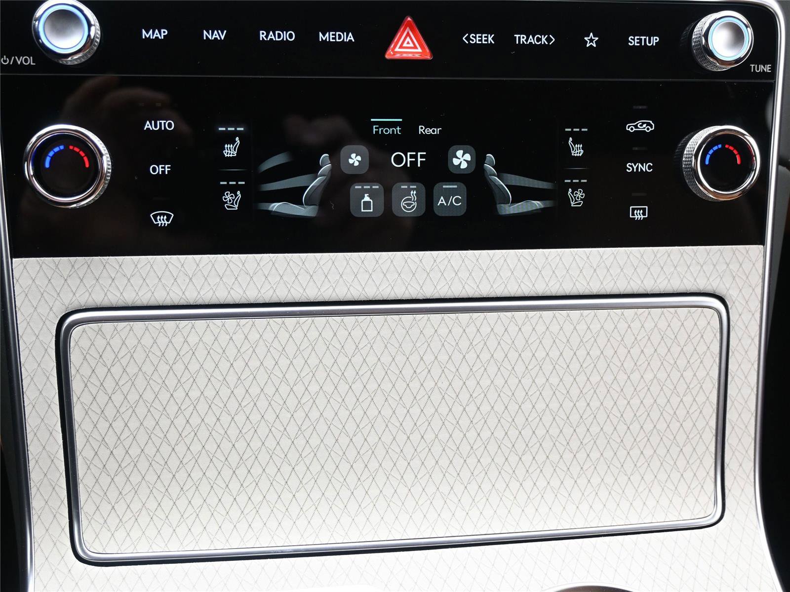 New 2026 Genesis GV80 2.5T Advanced image 15