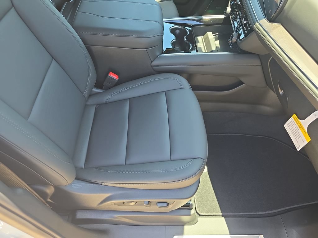 New 2026 Chevrolet Tahoe LT AWD/4WD image 10
