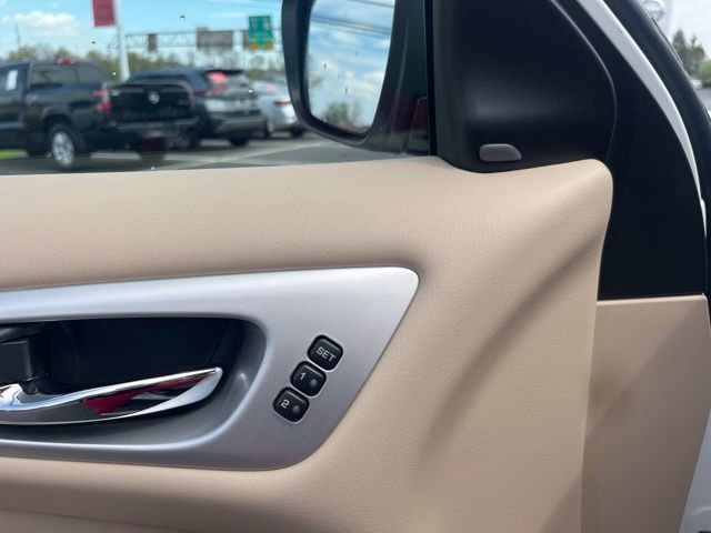 Certified 2020 Nissan Pathfinder Platinum image 12