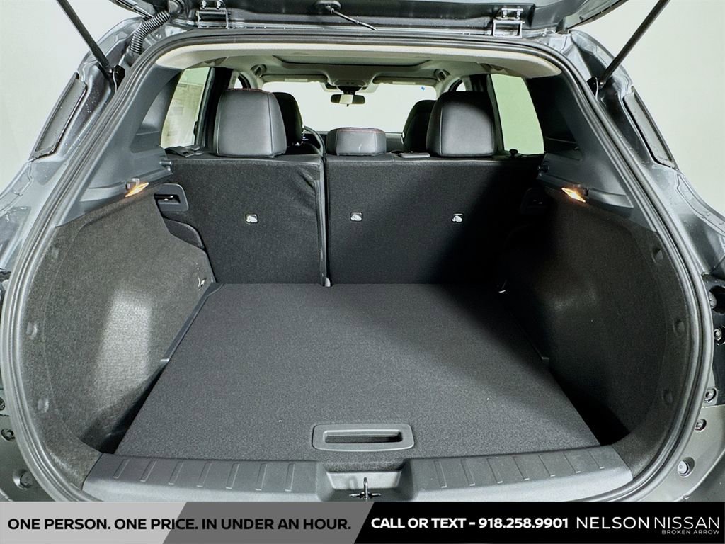 New 2026 Nissan Kicks SR w/ SR Premium Package image 26