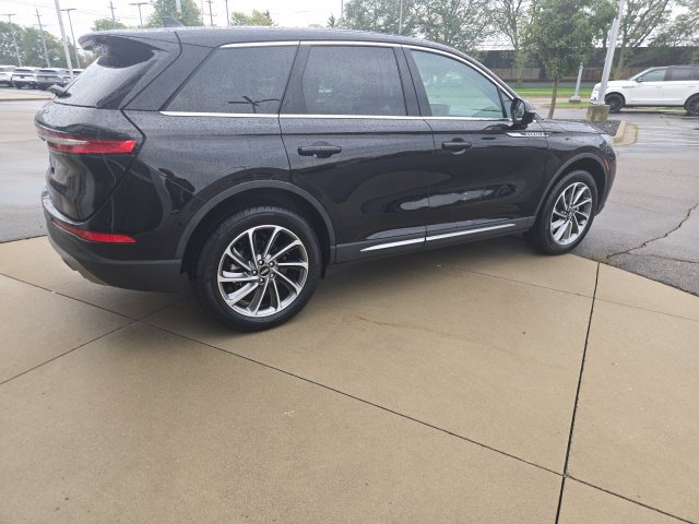 Certified 2024 Lincoln Corsair AWD w/ Equipment Group 101A image 10