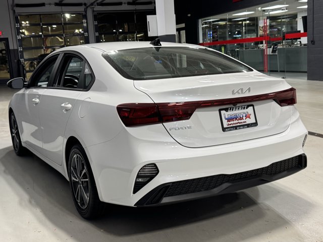 Used 2022 Kia Forte LXS w/ LXS Technology Package FWD image 22