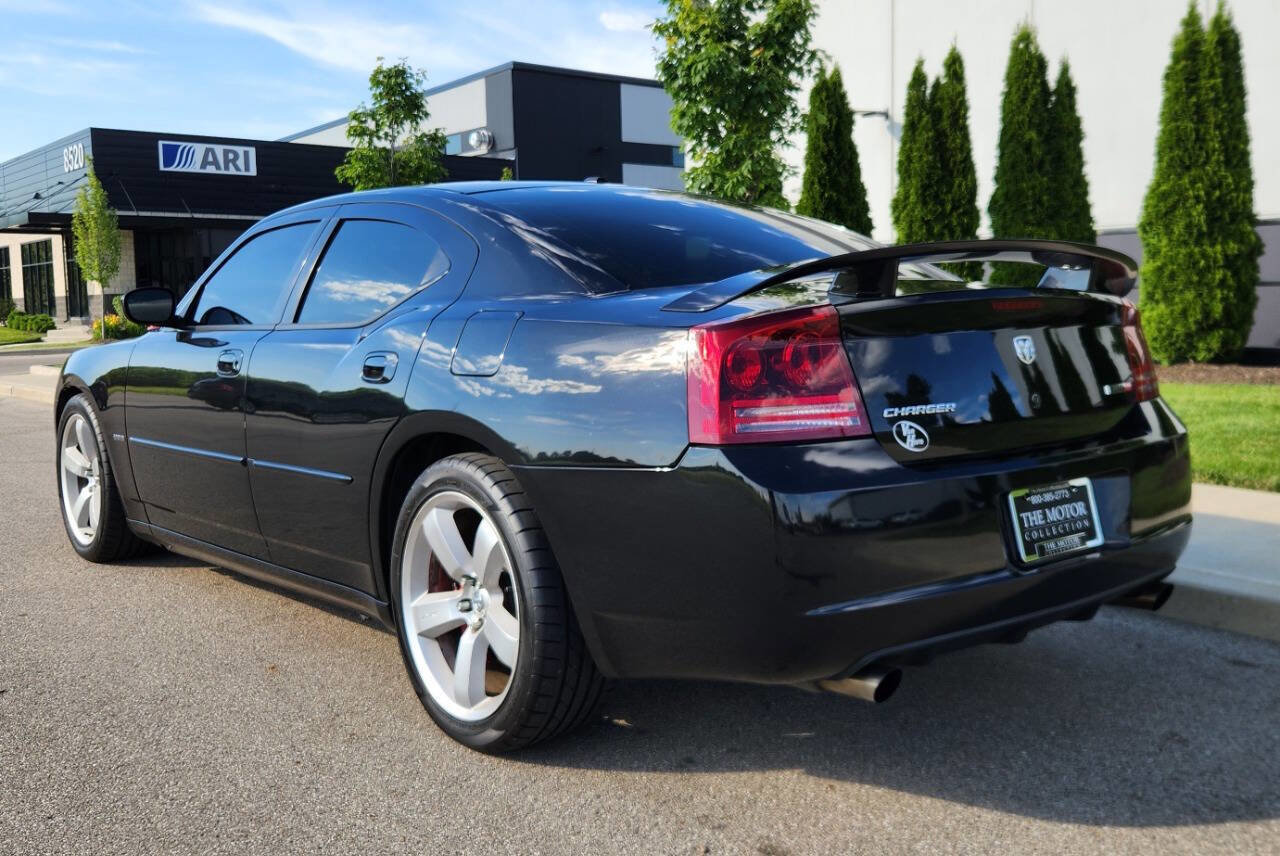 Used 2007 Dodge Charger SRT8 w/ SRT Option Group III RWD image 3