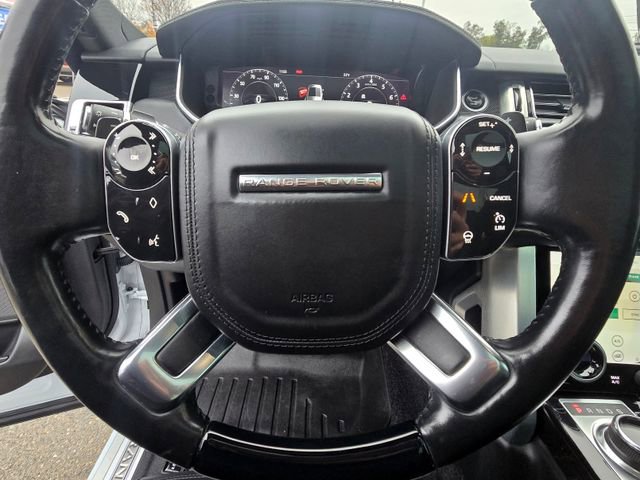 Used 2020 Land Rover Range Rover HSE image 16
