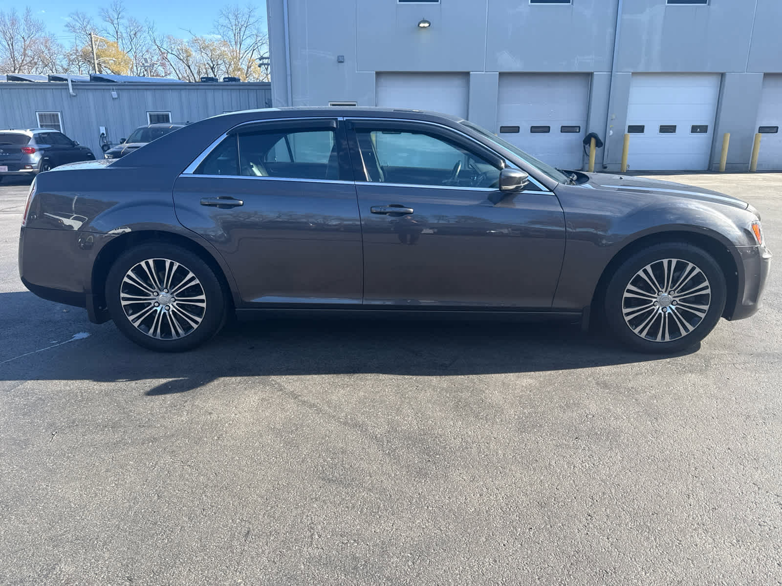 Used 2013 Chrysler 300 S w/ Luxury Group image 2