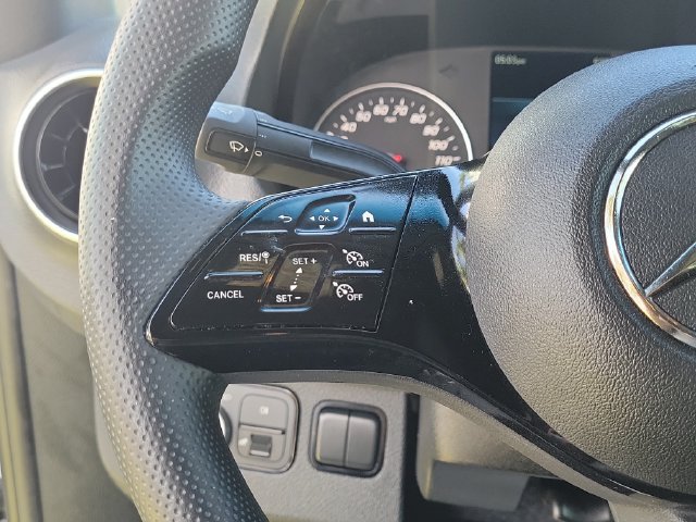 Used 2025 Mercedes-Benz Sprinter 2500 image 25