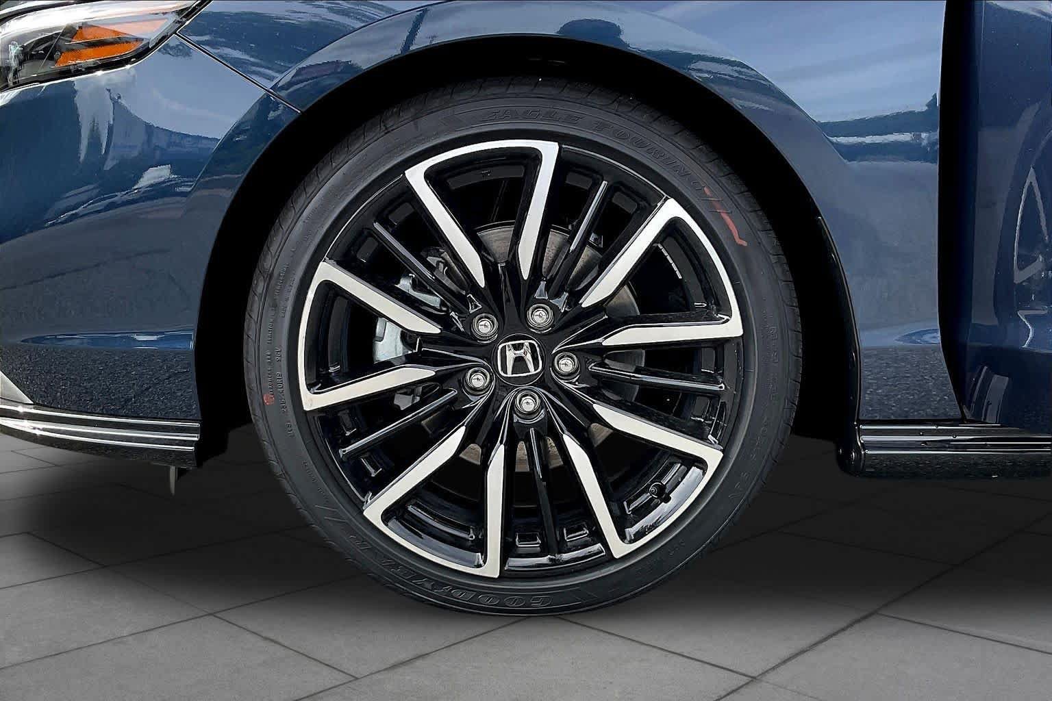 New 2026 Honda Accord Touring image 11